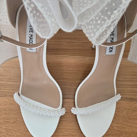 Steve Madden White Bow - Picture 3 of 10